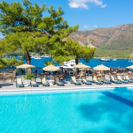 Ξενοδοχείο Bay 5*