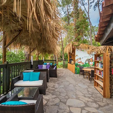 Bay Μαρμαρίς