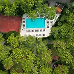 Bay Hotel