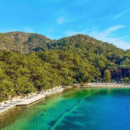 Bay Hotel