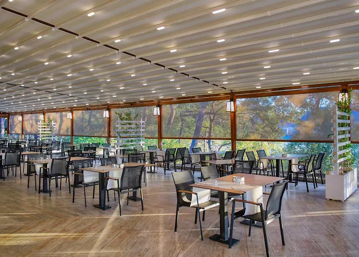 Bay 5* Μαρμαρίς