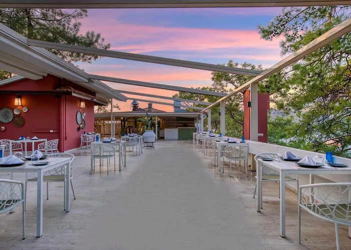 Bay 5* Μαρμαρίς