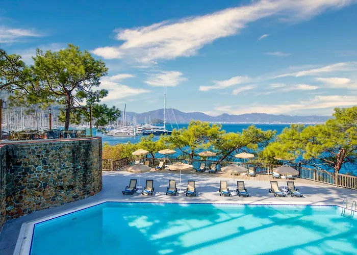 Bay Ξενοδοχείο 5*