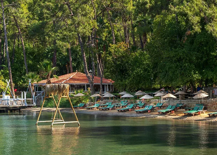 Ξενοδοχείο Bay 5*