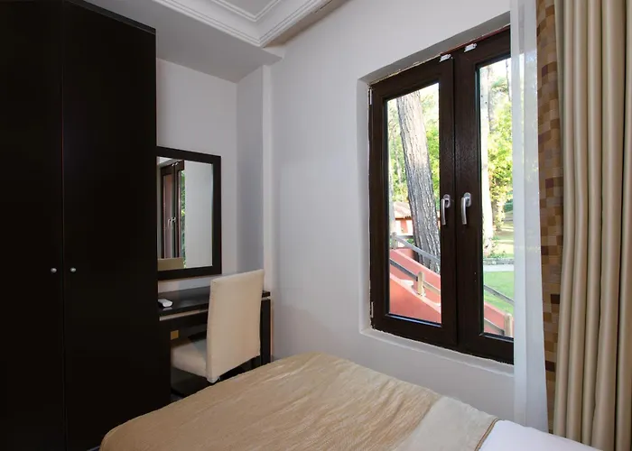 Bay Μαρμαρίς