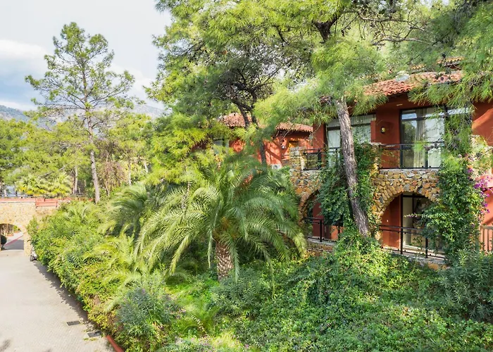 Bay Ξενοδοχείο 5*