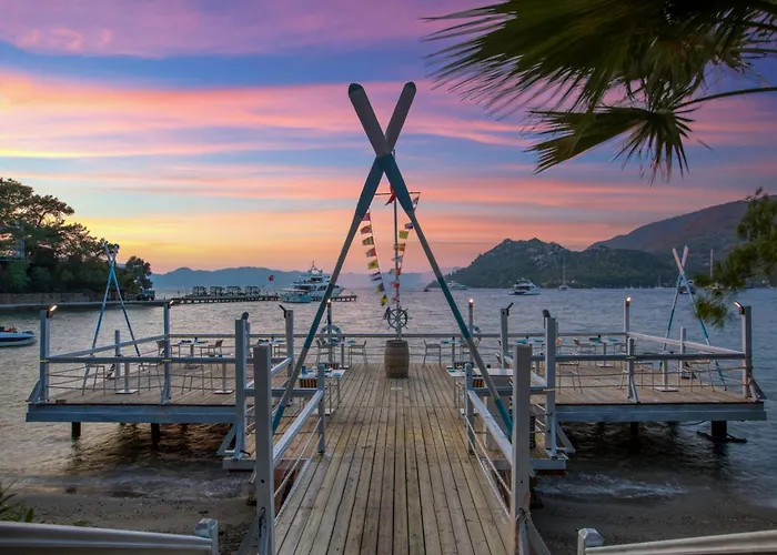 Bay Ξενοδοχείο